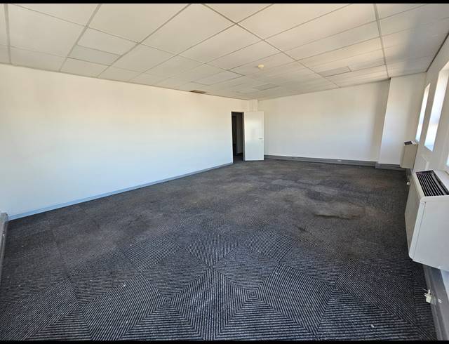 340M² OFFICE TO LET IN TYGER VALLEY